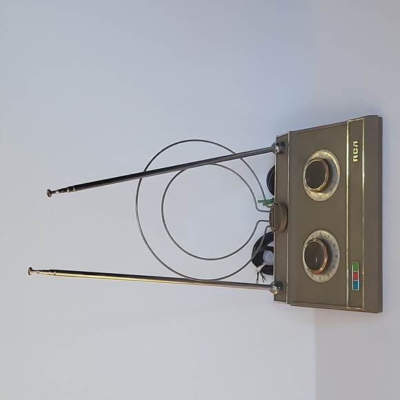 RCA Rabbit Ear TV Antenna Vintage Rotating Receiver - Picture 5 of 9